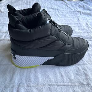 Sorel Out N About III Puffy Zip Boots Womens 7 Black Waterproof Winter